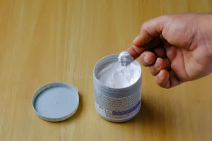 وازلین و درمان مشکلات پوستی: بررسی علمی و تجربی